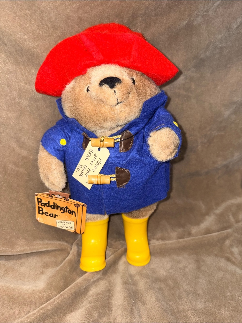 YOTTOY Classic Paddington Bear 10” Plush Yellow Rain Boots Suitcase Tag